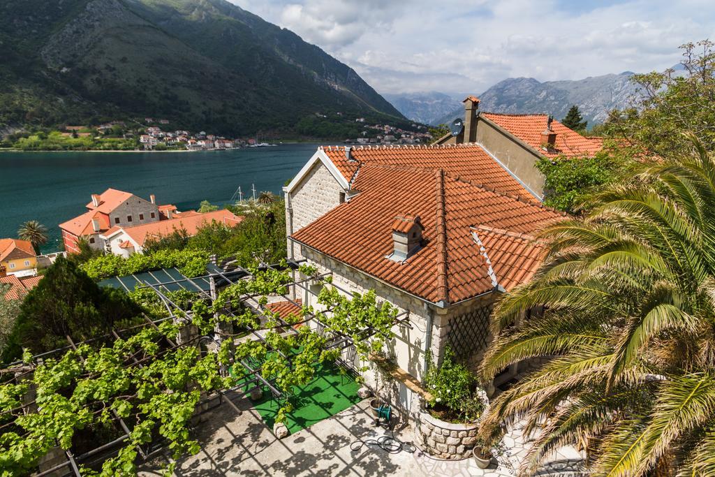 Hill Apartments Kotor Eksteriør billede